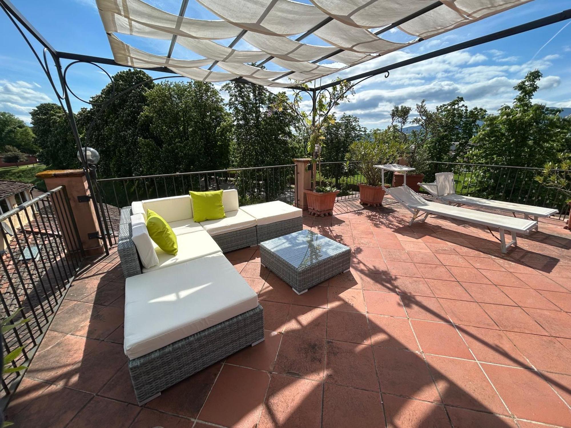 La Terrazza Fra Le Torri Apartment *