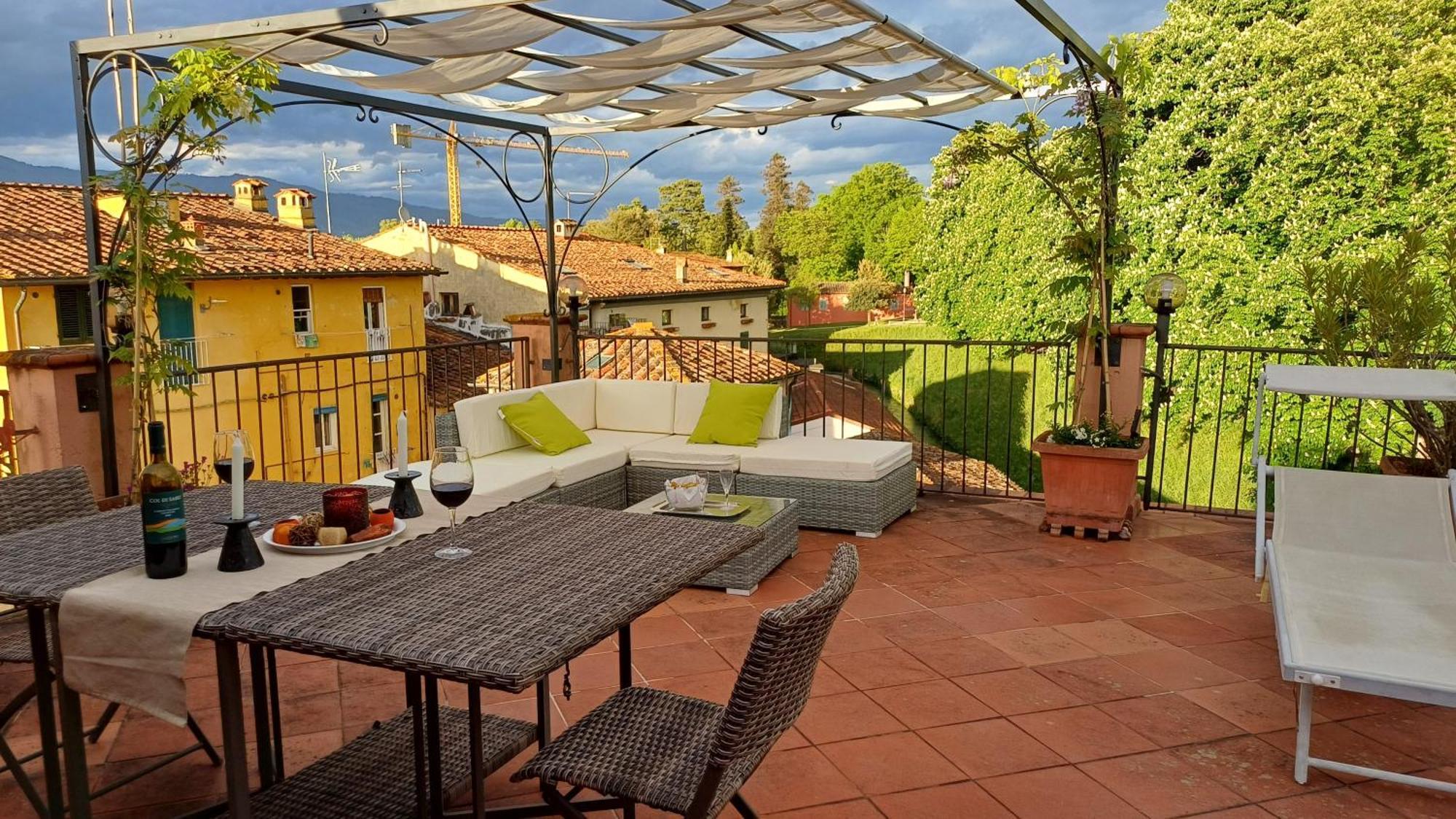 Apartment La Terrazza Fra Le Torri Lucca