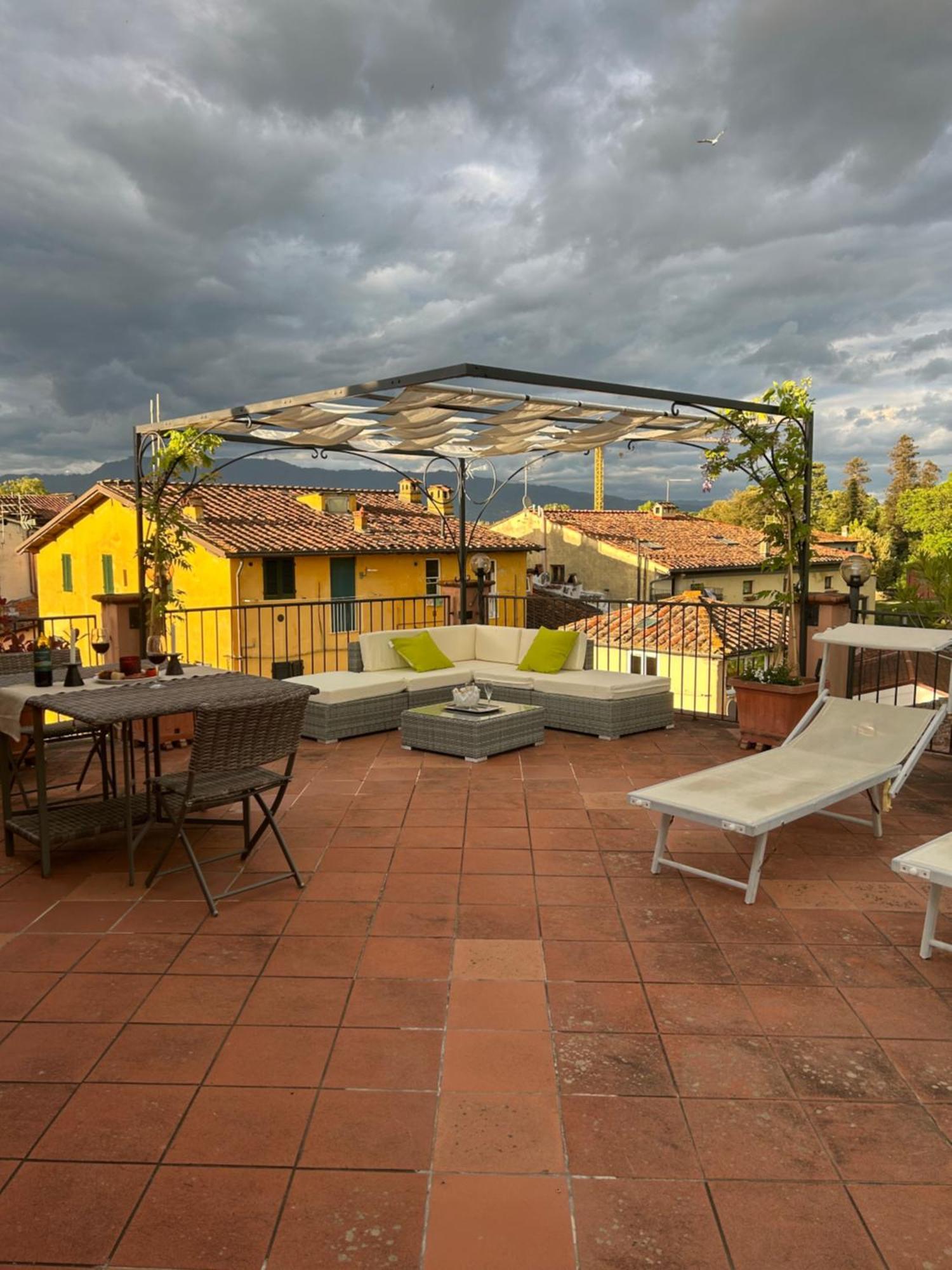 La Terrazza Fra Le Torri Apartment Lucca