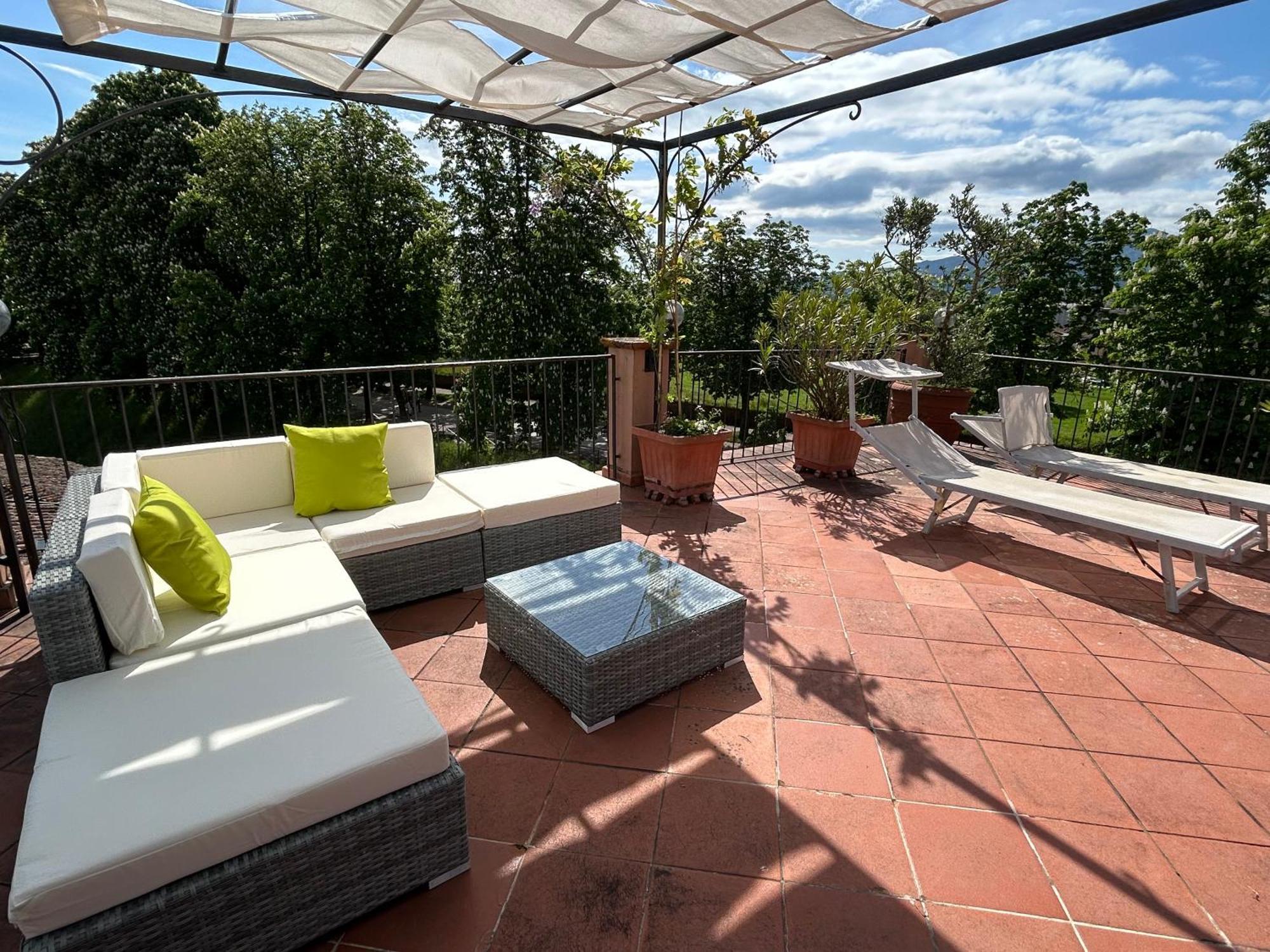 Apartment La Terrazza Fra Le Torri Lucca